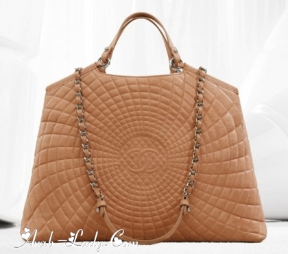 حقائب يد من معشوقة النساء Chanel