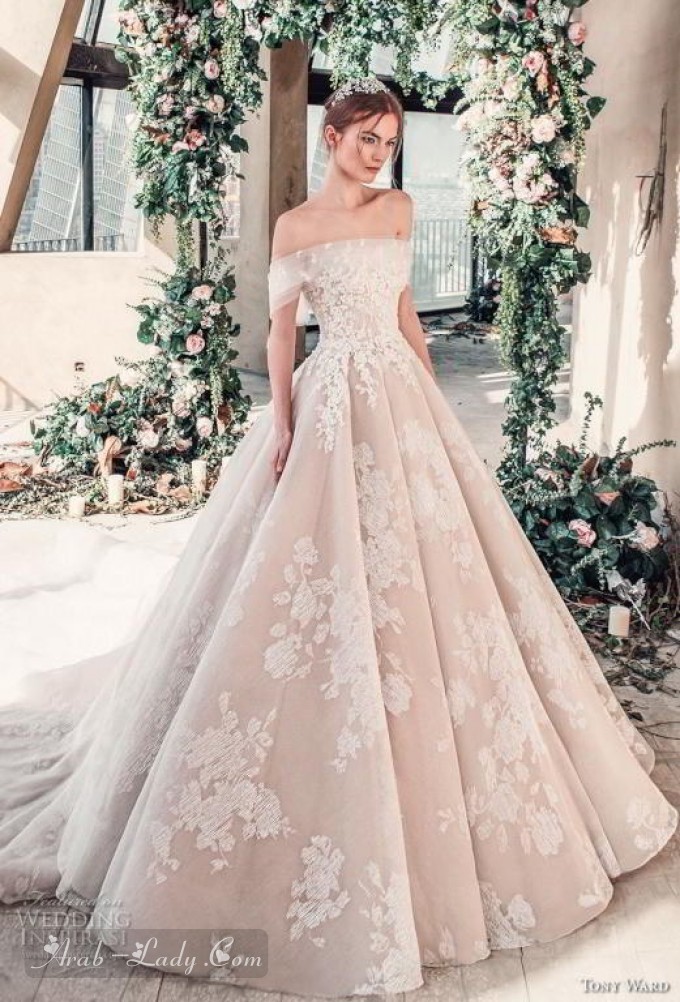 تشكيلة جديدة من فساتين الزفاف لعروس 2019 المميزة