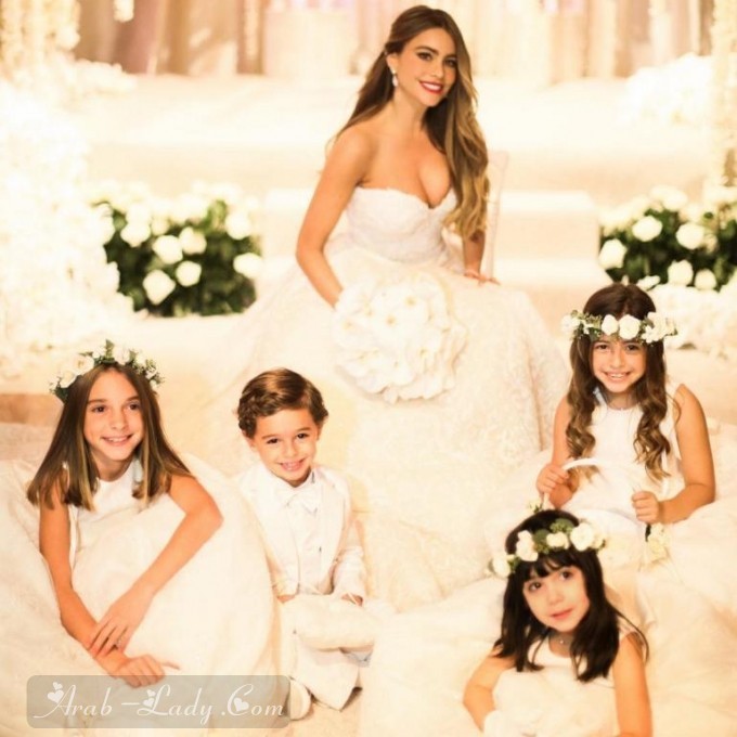 شاهدي أجمل نجمات هوليوود في فساتين زفاف لبنانية!