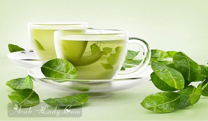 قناع الشاي الأخضر والكركم لتبييض كل أنواع البشرة