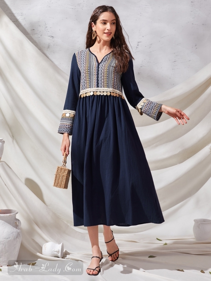 تشكيلة مبهرة من الفساتين بتصاميم عربية أصيلة (مرفق رابط الطلب)