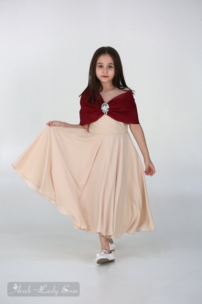 فستان بناتي من خامة الشيفون